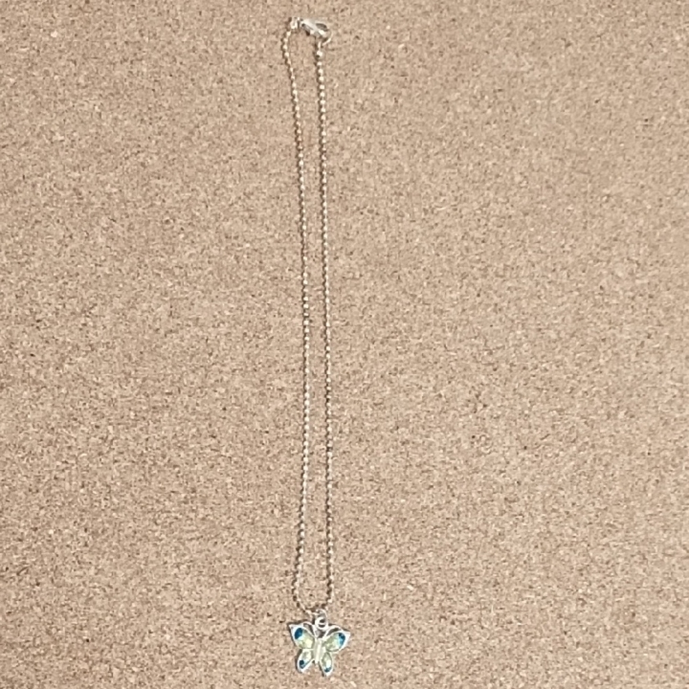Elegant Silver Butterfly Necklace